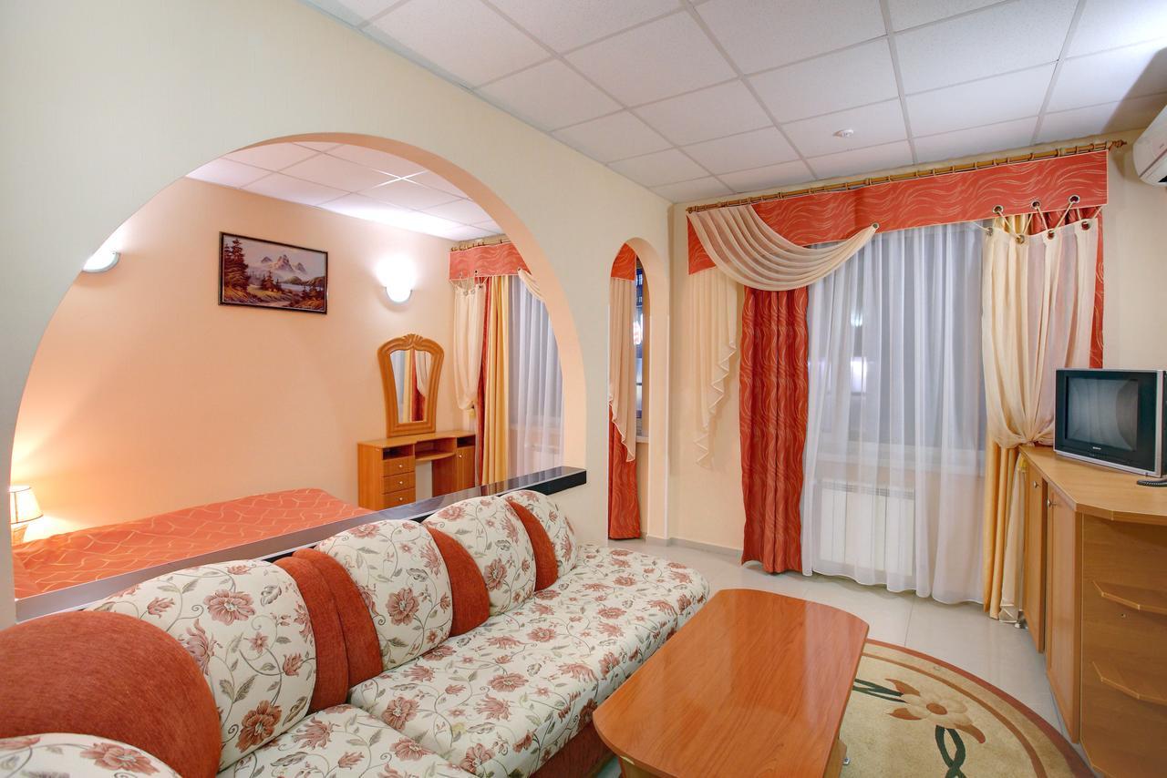 Hotel Aquapark Alligator Ternopil Exterior photo