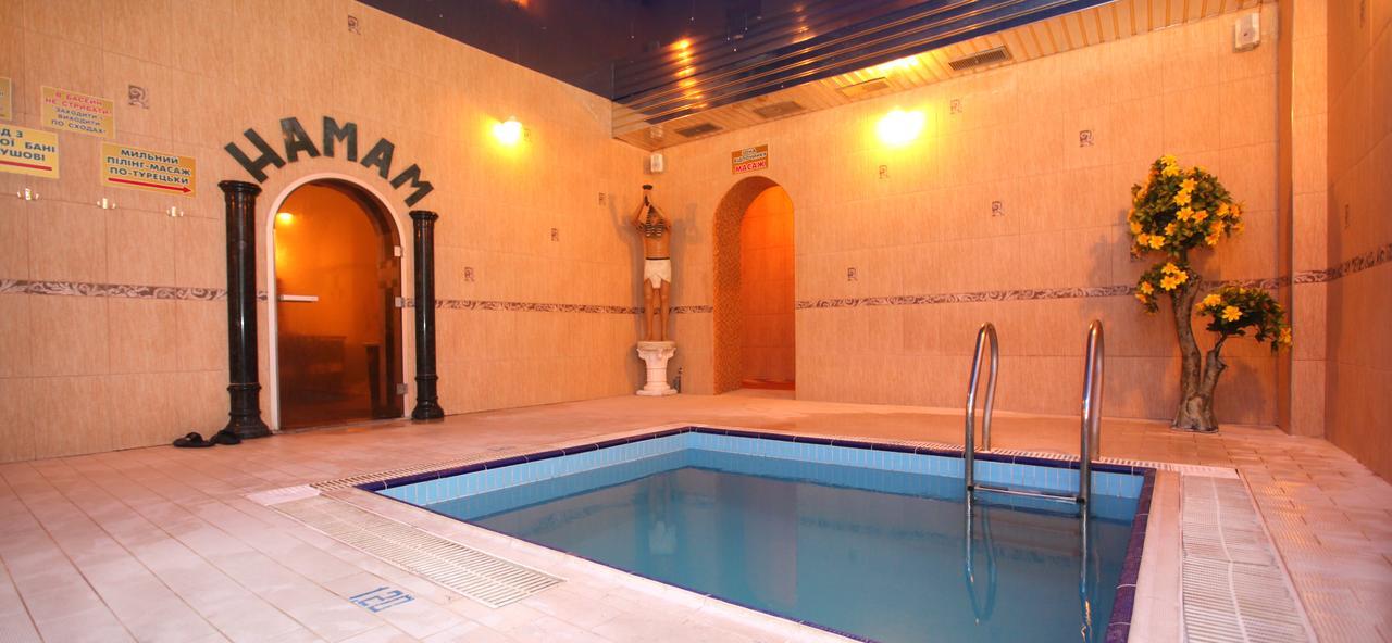 Hotel Aquapark Alligator Ternopil Exterior photo